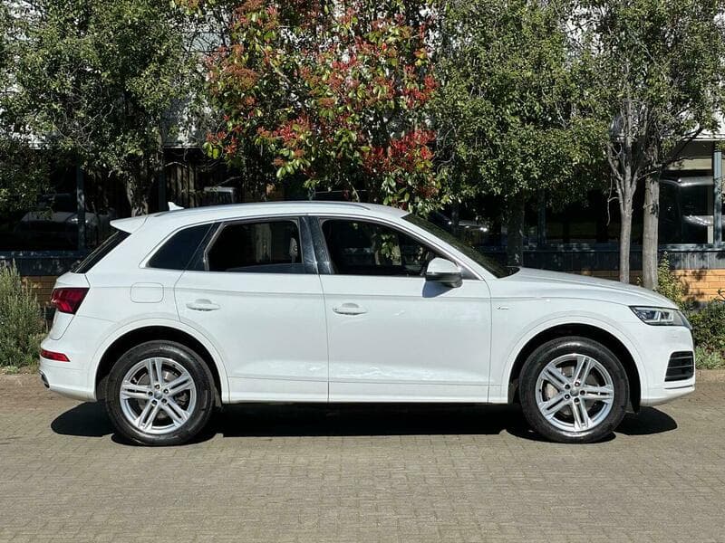 Audi Q5 thumb 3